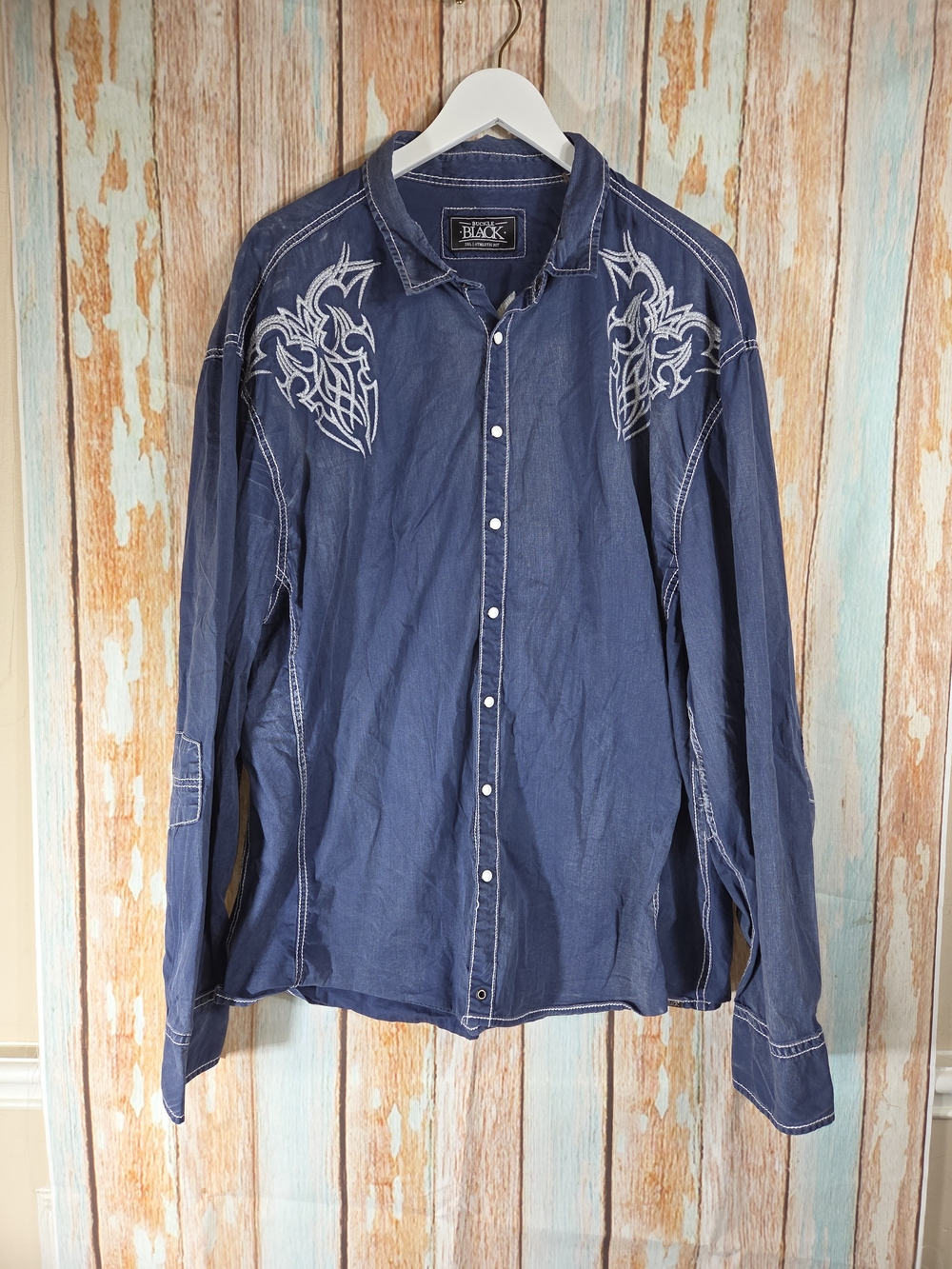 Buckle Black Men's Stone Washed Blue Button-Down Shirt w/ Embroiderery